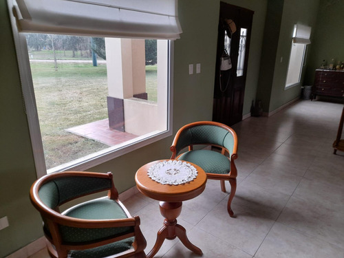 Casa En Barrio Privado Chacras De Uribelarrea