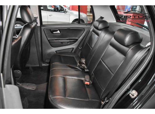 Volkswagen Fox 1.6 MSI COMFORTLINE 8V FLEX 4P MANUAL