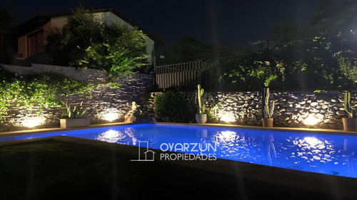 Se Vende Casa De 4 Dormitorios 4 Baños Terreno De 498 Mts2.