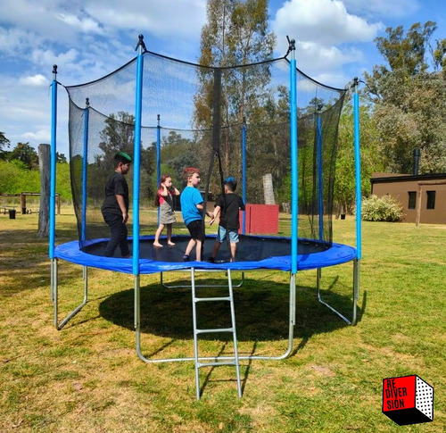 Imagen 2 de 9 de Alquiler Cama Elastica Pool Metegol Tejo Jenga Sapo