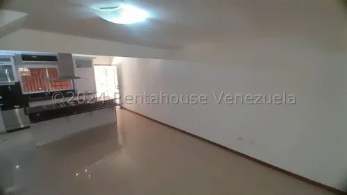 Thownhouse De Oportunidad Lc