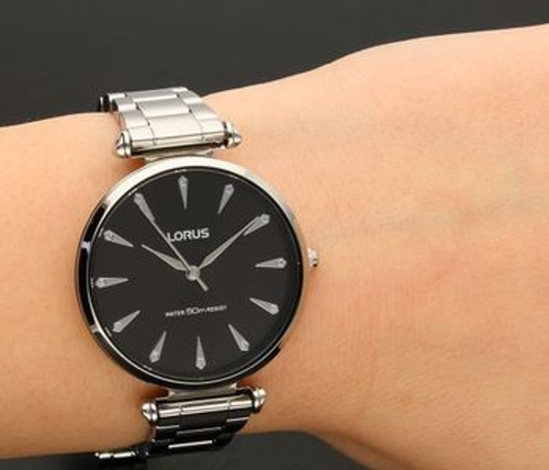 Imagen 4 de 5 de Reloj Lorus Para Dama Resistente Al Agua Rg243px9