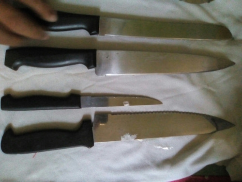 Cuchillos Mango Negro En Combo X 4.