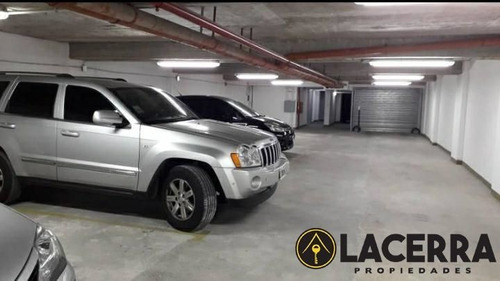 Imagen 12 de 17 de Departamento Sobre Av Libertador!!