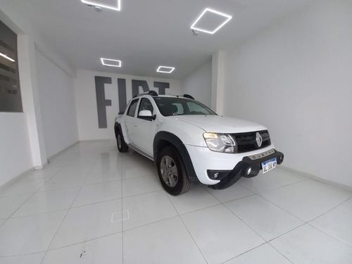 Imagen 9 de 12 de Reanult Duster Oroch Out Sider Plus - 2018 - Blanco