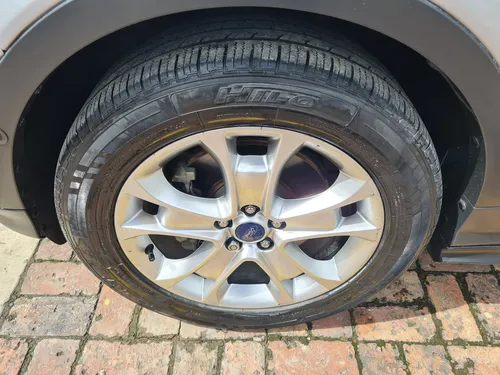 Ford Escape Titanium 2.0cc AT AA 4X4