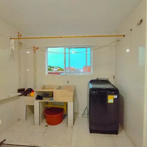 4hab / 5bañ Casa 4 Niveles Con Terraza, Turco Y Cocineta El Caney $750m