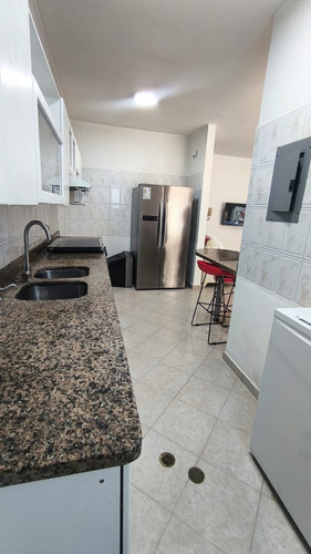 Alquiler Apartamento En El Bosque, Residencias Vista Al Bosque, Valencia. Amoblado. Lm.p