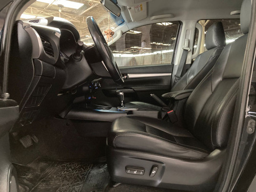 Toyota Hilux 2.8 D-4D TURBO DIESEL CD SRX 4X4 AUTOMÁTICO