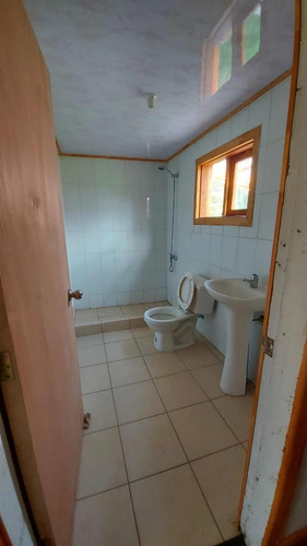 Casa , Con 3 Dormitorios Y Un Baño,