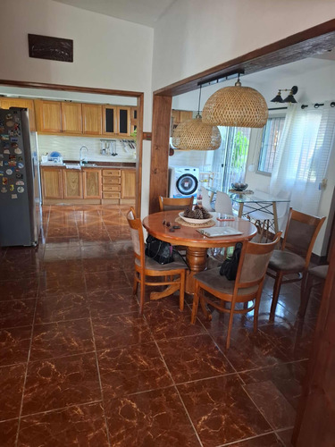 Venta La Paz Con Piscina