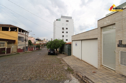 Imagem 27 de 28 de Casa À Venda, 3 Quartos, 1 Suíte, 2 Vagas, Centro - Divinópolis/mg - 32510