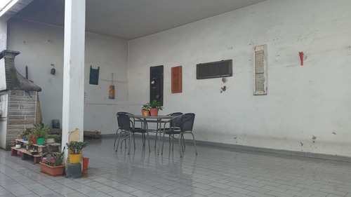 Imagen 20 de 22 de Casa 3 Amb. Buen Estado Excelente Ubicación - Ramos Mejia
