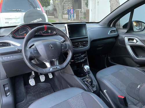 Peugeot 208 1.6 Gt Manual
