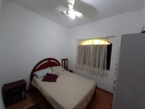 Imagem 14 de 23 de Casa No Bairro São Jorge Em Itanhaém, Litoral Sul De São Paulo, Localizado Lado Praia, Ficando À 100 Metros Do Mar (1 Quadra Do Mar) Em Rua Calçada. Possui Churrasqueira E Vaga Para 05 Automóveis.
