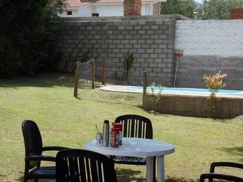 Chalet Con Pileta