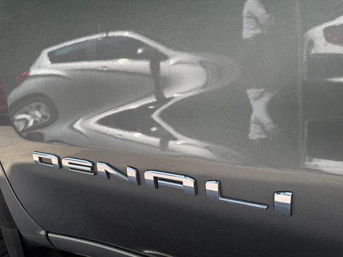 GMC Sierra 6.2 Denali Dvd At
