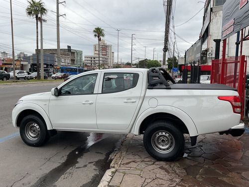 Mitsubishi L200 2.4 Triton Sport Hpe S Cab. Dupla 4x4 Aut. 4p