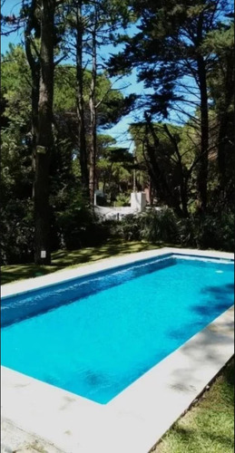 Casa - Carilo 4 Dormitorios Piscina Climatizada
