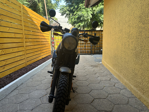 Royal Enfield Scram 411 - Semi Nueva
