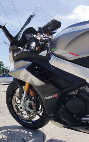 Imagen 5 de 6 de Aprilia Rsv4 1100