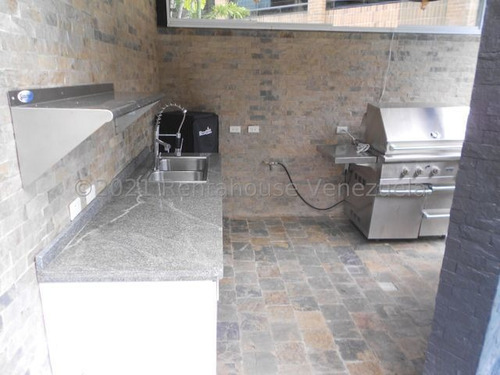 Imagen 11 de 12 de Casa En Venta En La Castellna 22-10485 Caro Fermoso 0424-2083128