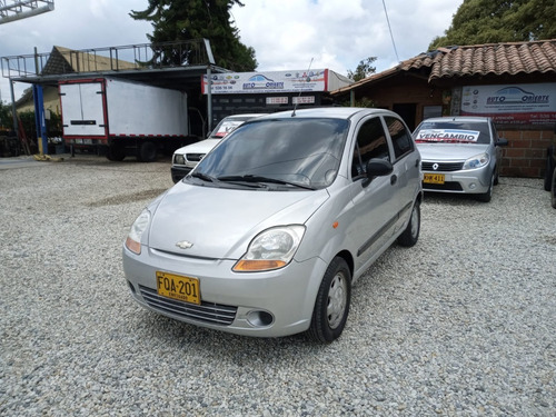 Chevrolet Spark 2010 Plata
