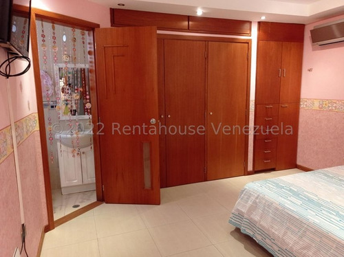 Imagen 11 de 16 de Leida Falcon Rentahouse Vende Townhouse En Mañongo Naguanagua 22-27584 Lf