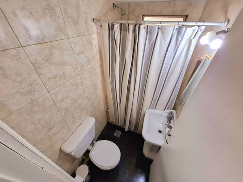 Venta 4 Departamentos + 2 Galpones. Bernal. Ideal Inversor. Acepta Permuta