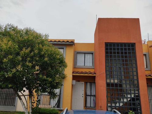 Imagen 11 de 14 de Excelente Casa Duplex En Privada Hacienda Margarita