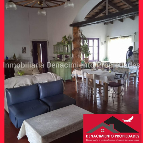 Se Vende Casas + Historico Casco De Estancia En Las Rabonas
