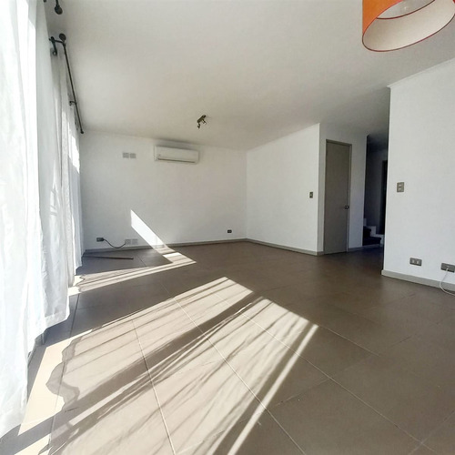 Casa En Venta De 3 Dorm. En Lampa (sin Comisión)