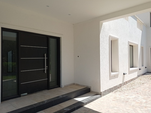 Imagen 10 de 12 de Importante Propiedad A La Venta St Thomas - Unica -canning