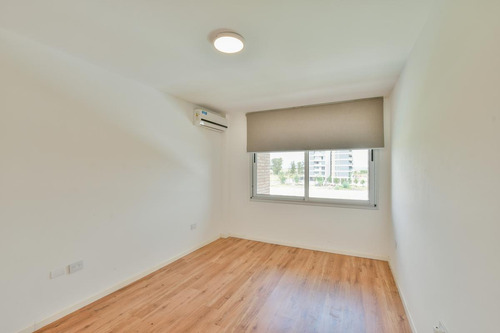 Departamento De 2 Dormitorios En Venta - Duplex - Tierra Nueva - Fisherton