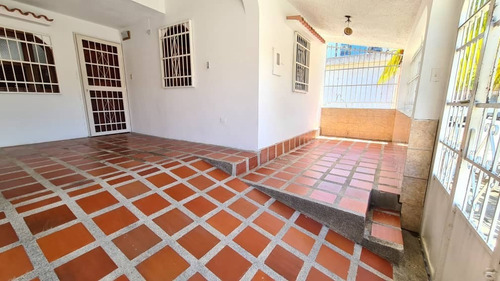 Imagen 14 de 14 de Casa En Las Quintas De Naguanagua Lemc-269 Marisol Castro 0424-4923040