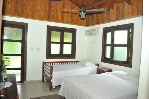 Vendo Hermosa Villa Amueblada En Bani (catalina) Cercana A Playas, Hospitales Farmacias Y Supermercados, República Dominicana