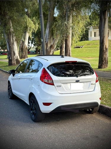 Ford Fiesta Kinetic 1.6 Design 120cv Titanium