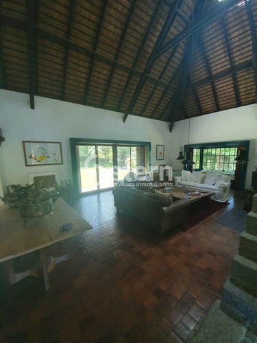 Casa Exclusiva En La Zona Del Golf.- Ref: 1368
