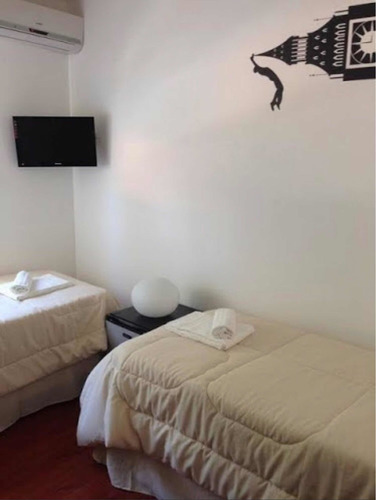 Negocios Inteligentes Hotelito Precioso En El Viejo Country