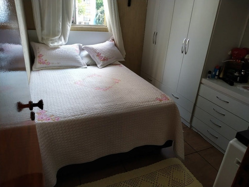 Apartamento Para Venda, 2 Dormitório(s) - 77