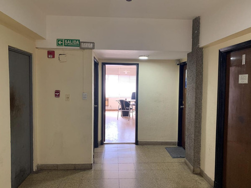 Imagen 5 de 11 de Oficina En Alquiler/venta Amoblada En Galeria Norte, Centro Córdoba