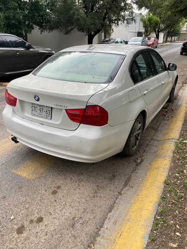 BMW Serie 3 2.5 325ia Progressive At