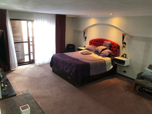 Merolla Vende | Hermosa Casa De Seis Ambientes En Parque Patricios Usd 550.000