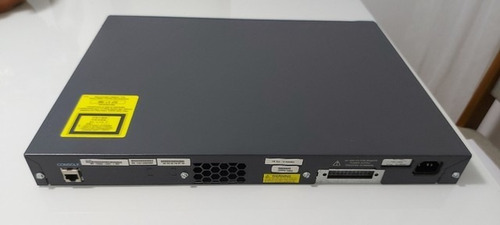 Imagem 2 de 5 de Switch Cisco 2960 24p Poe Ws-c2960-24pc-l