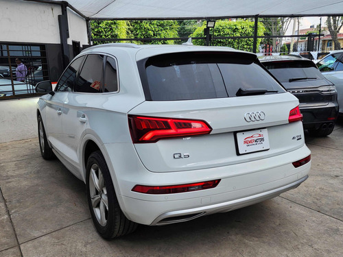 Audi Q5 2.0 L Security
