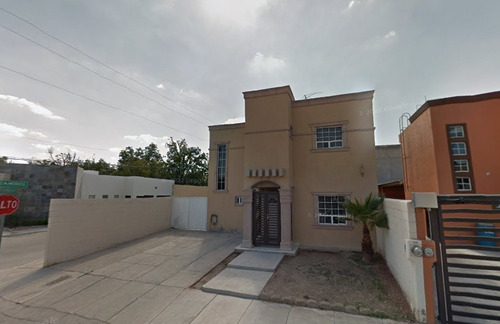 Casa En Venta En Chihuahua Mv