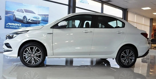 Fiat Cronos Presicion 1.8 Pack Style !!!