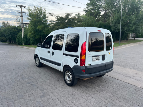 Liquido ! Kangoo Confort 1.6l 16v Con Gnc