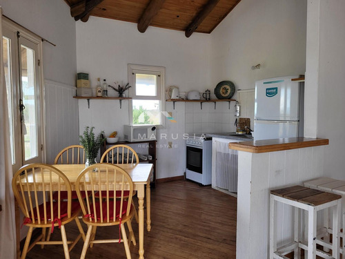 Casa Chalet En Venta En Carmelo, Colonia