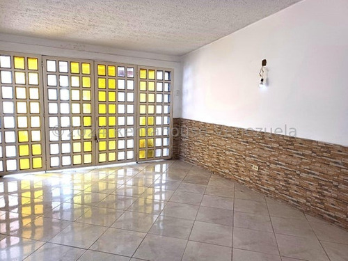 Vendo Casa En Urbanización San Carlos (los Samanes), Código 25-13390 Cm Leer Descripción